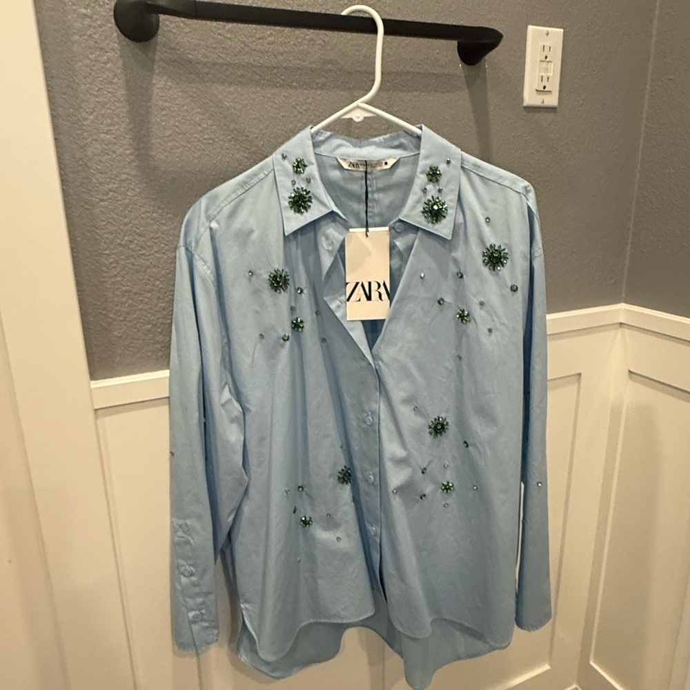 NWT Zara shirt , size XS-S